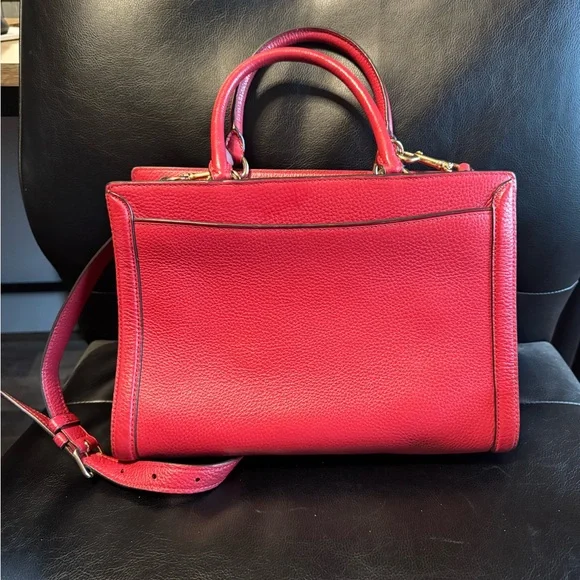 Coach Red floral appliqué Handbag - Picture 10 of 14